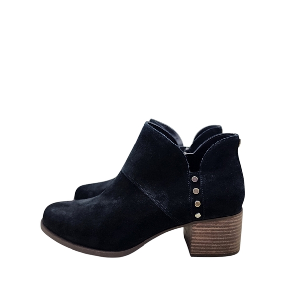 Koolaburra by UGG Women's Sofiya Suede Block Heel Bootie - 10 - Picture 1 of 9